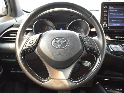 Used 2019 Toyota C-HR XLE FWD image 14