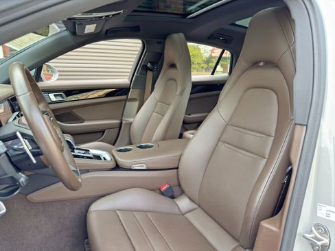 Used 2023 Porsche Panamera 4S AWD/4WD image 46