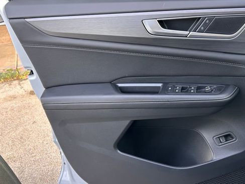 New 2026 Volkswagen Atlas Cross Sport SE image 19