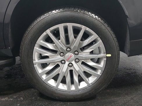 New 2026 GMC Yukon Denali w/ LPO, Floor Liner Package AWD/4WD image 37