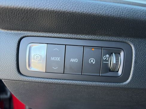 New 2026 Chevrolet Traverse LT w/ Midnight/Sport Edition image 12