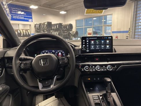 Used 2026 Honda CR-V Sport Touring image 10