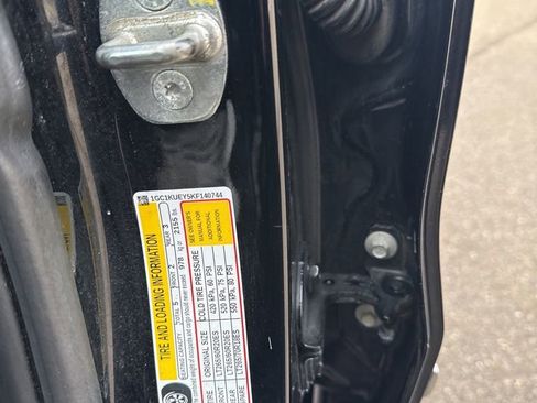 Used 2019 Chevrolet Silverado 2500 High Country w/ Duramax Plus Package image 15