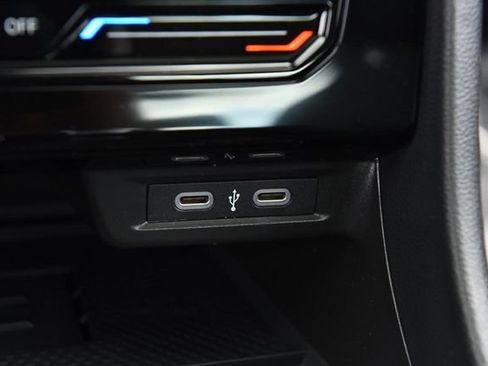 New 2026 Volkswagen Jetta SE FWD image 16