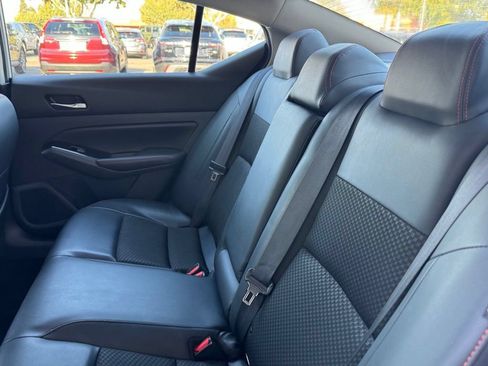 Used 2024 Nissan Altima 2.5 SR FWD image 16