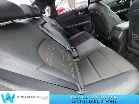 Used 2023 Kia Forte GT-Line w/ GT-Line Technology Package FWD image 18
