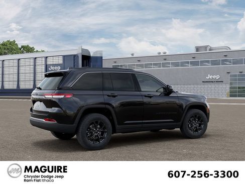 New 2026 Jeep Grand Cherokee Altitude AWD/4WD image 4