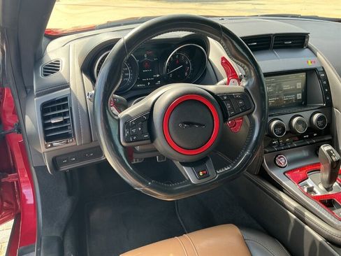 Used 2017 Jaguar F-TYPE R image 19