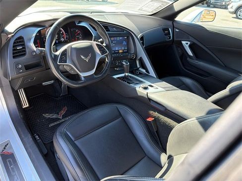 Used 2019 Chevrolet Corvette Stingray image 18