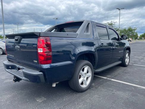 Used 2008 Chevrolet Avalanche LT AWD/4WD image 5
