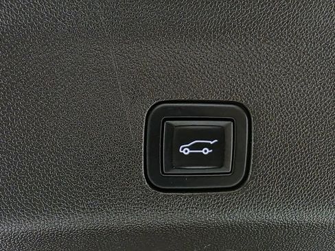 Used 2021 GMC Yukon Denali w/ Denali Ultimate Package image 59