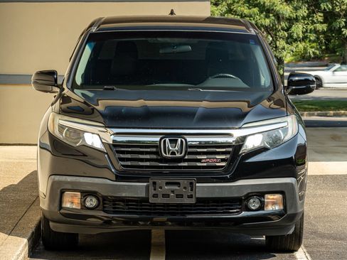 Used 2019 Honda Ridgeline Sport image 3