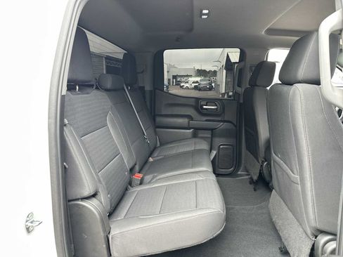 Used 2022 Chevrolet Silverado 1500 Custom AWD/4WD image 18