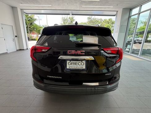 Used 2018 GMC Terrain SLE w/ Driver Convenience Package FWD image 13