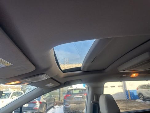 Certified 2023 Honda Odyssey Touring image 9