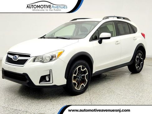 Used 2017 Subaru Crosstrek 2.0i Premium AWD/4WD image 1
