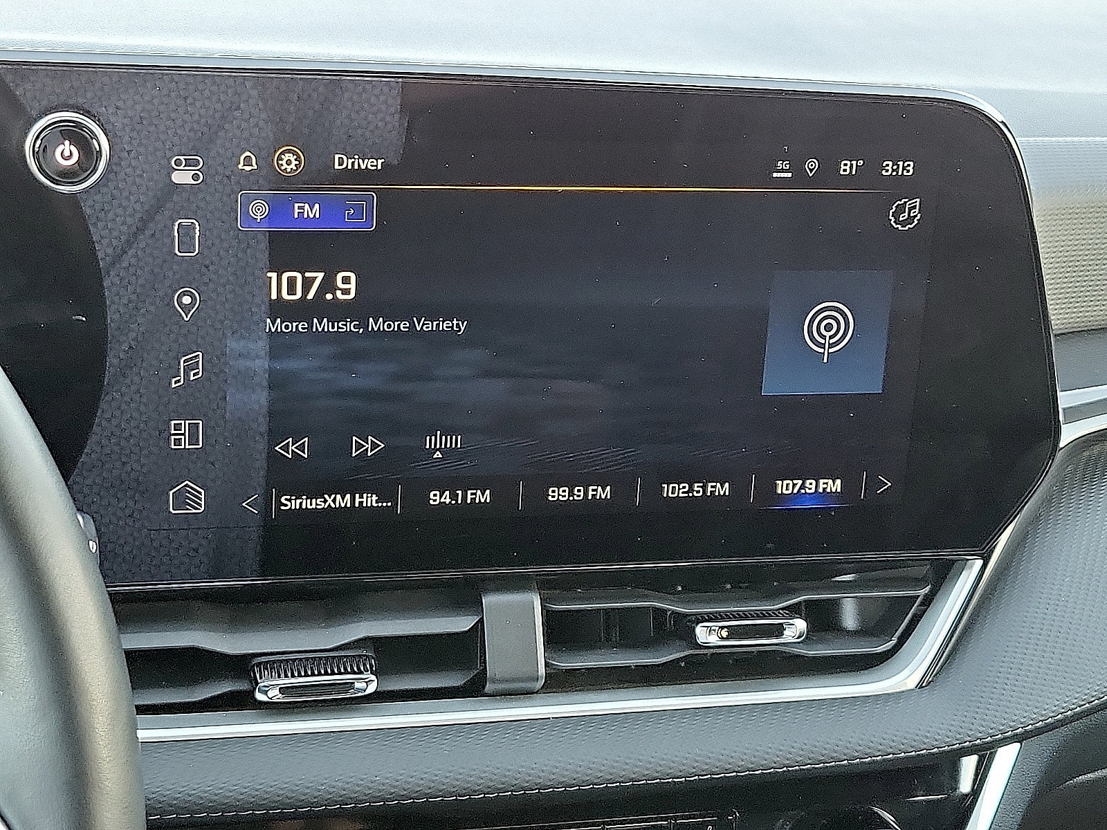 Used 2025 Chevrolet Equinox LT w/ Convenience Package II FWD image 15