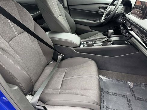 Used 2025 Honda Accord Sport image 7