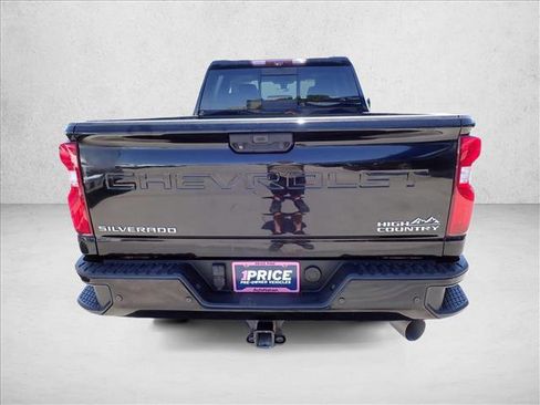 Used 2020 Chevrolet Silverado 2500 High Country w/ Z71 Off-Road Package AWD/4WD image 3