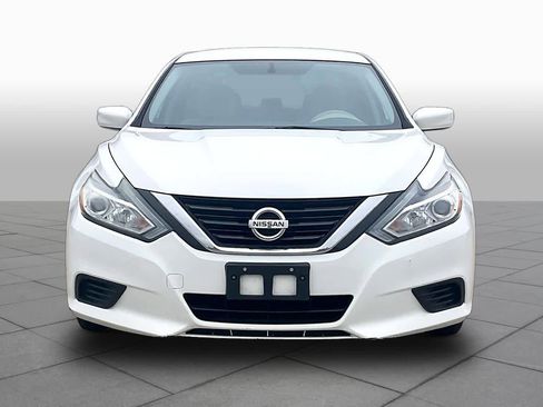 Used 2017 Nissan Altima 2.5 S w/ Power Driver Seat Package image 4