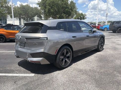 Certified 2025 BMW iX xDrive50 AWD/4WD image 4