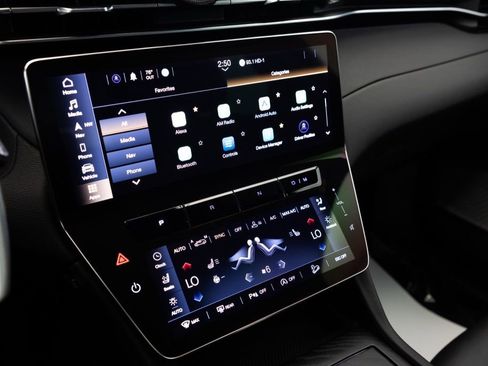 Used 2024 Maserati Grecale GT image 50