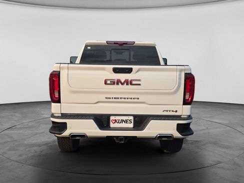 Used 2024 GMC Sierra 1500 AT4 w/ Technology Package AWD/4WD image 9