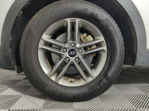 Used 2018 Hyundai Santa Fe Sport FWD image 21