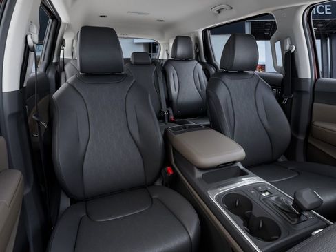 New 2026 Kia Carnival image 15