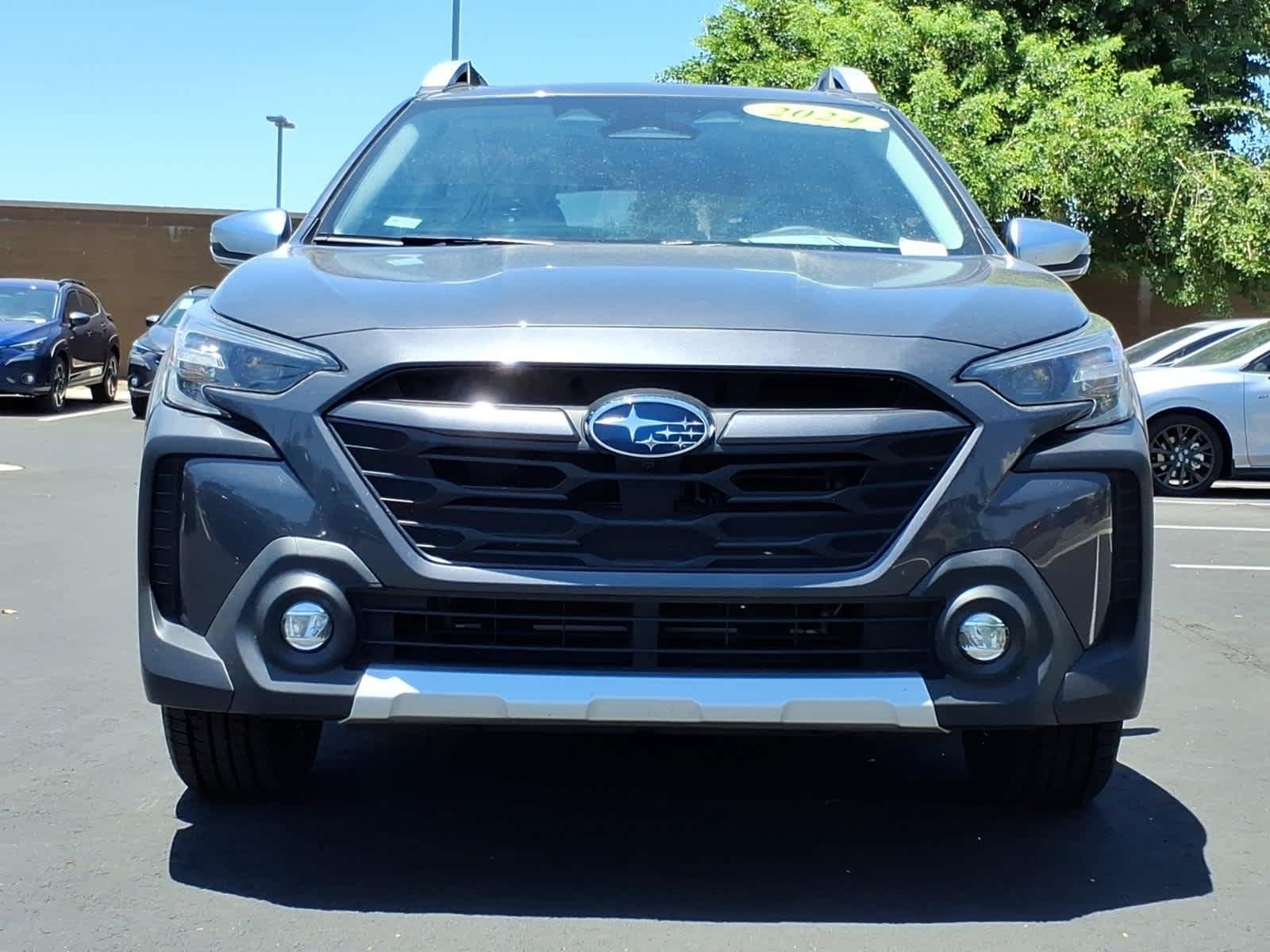 Used 2024 Subaru Outback Touring XT AWD/4WD image 2