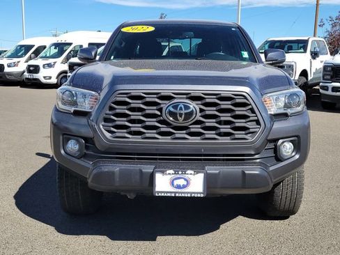 Used 2022 Toyota Tacoma TRD Off-Road w/ Technology Package AWD/4WD image 5