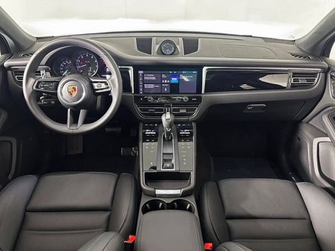 New 2026 Porsche Macan image 21
