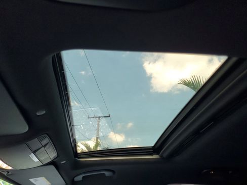 Used 2021 Mercedes-Benz GLC 300 4MATIC Coupe image 22