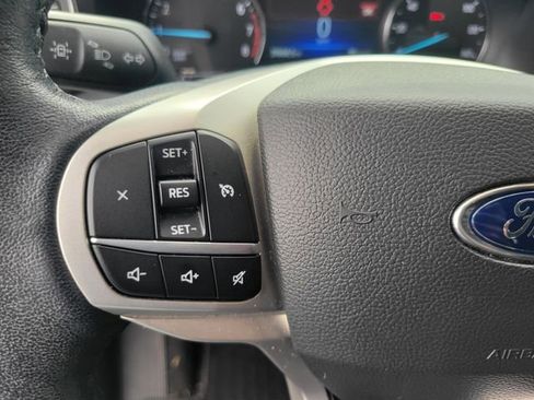 Used 2022 Ford Explorer XLT w/ Equipment Group 202A image 23