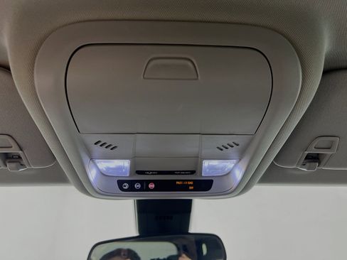 Used 2019 Chevrolet Equinox LT FWD image 21