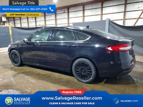 Used 2020 Ford Fusion SE FWD image 3