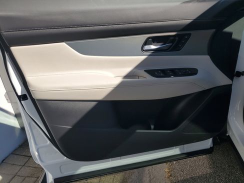 New 2026 Nissan Murano SL image 15