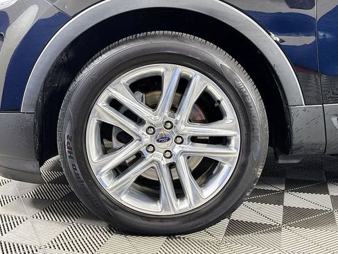Used 2017 Ford Explorer XLT w/ Equipment Group 202A image 33