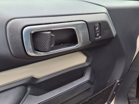New 2025 Ford Bronco 2-Door image 8