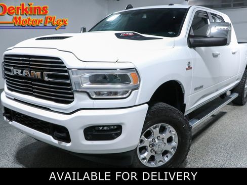Used 2023 RAM 2500 Laramie AWD/4WD image 1