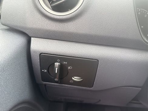 Used 2012 Ford Transit Connect XL image 34