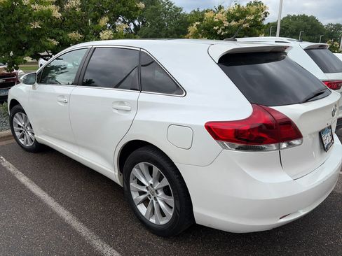 Used 2013 Toyota Venza LE w/ LE Preferred Pkg AWD/4WD image 4