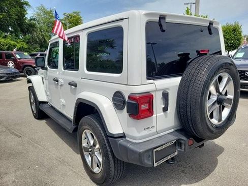 Used 2021 Jeep Wrangler Unlimited Sahara AWD/4WD image 7