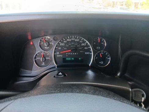 Used 2025 Chevrolet Express 3500 LS RWD image 15