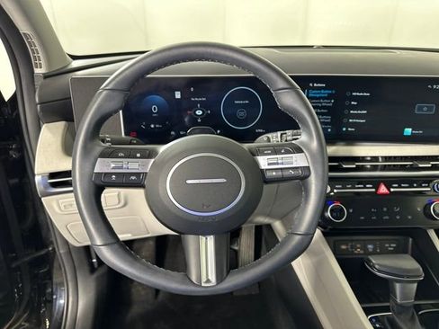 Used 2025 Hyundai Tucson SEL image 14