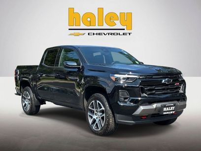 Used 2024 Chevrolet Colorado Z71 w/ Z71 Convenience Package 2