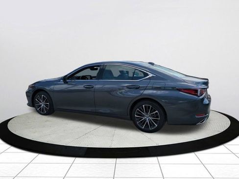 Used 2024 Lexus ES 350 w/ Premium Package image 6
