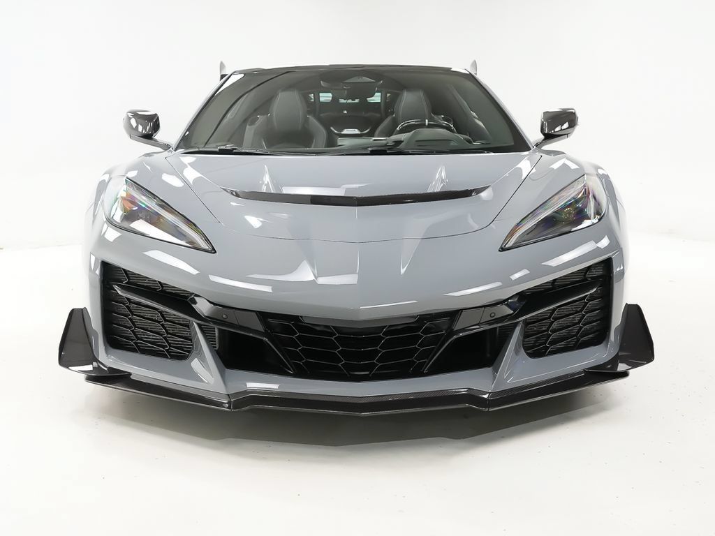 Used 2025 Chevrolet Corvette ZR1 w/ ZR1 Carbon Fiber Aero Package RWD image 6