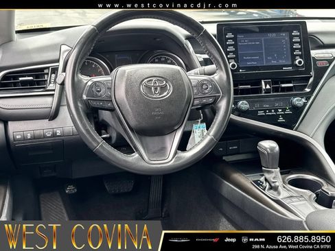 Used 2024 Toyota Camry SE FWD image 30