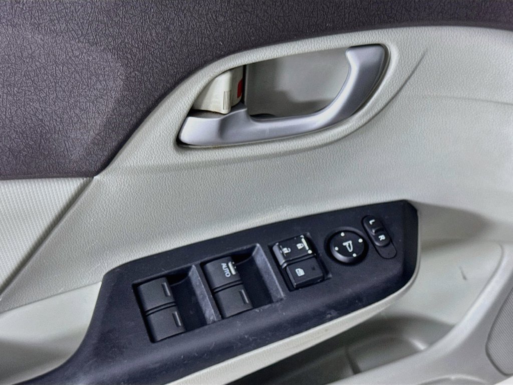 Used 2012 Honda Civic LX image 19